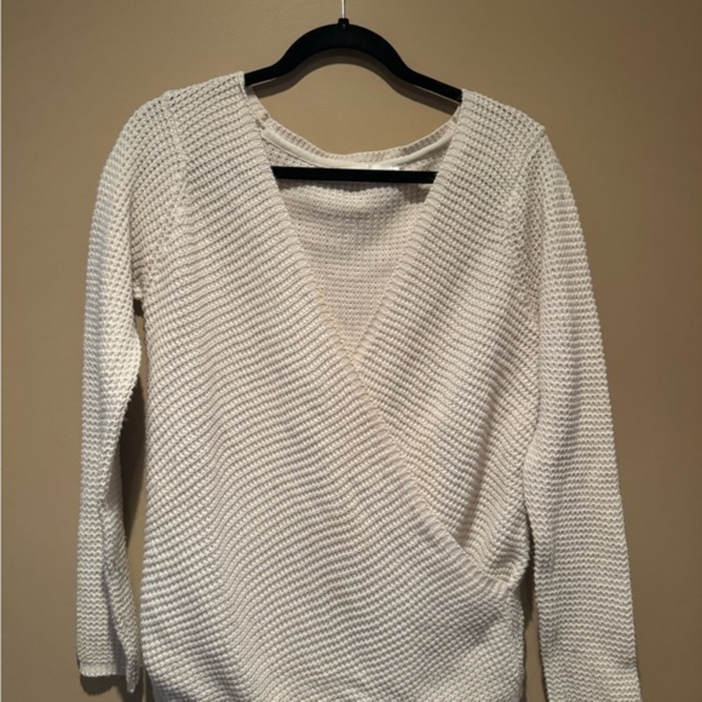 Mendocino Cream V-Neck Sweater
